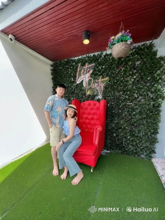 Kung Fu Duo Performs Dynamic Sparring in Festive Setting – AI Generated Video | Hailuo AI