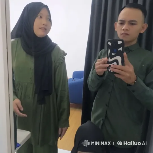 Intense Kungfu Battle in White-Walled Room – AI Generated Video | Hailuo AI