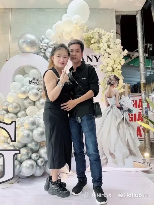 Casual Attire Kung Fu Demonstration at Elegant Event – AI Generated Video | Hailuo AI