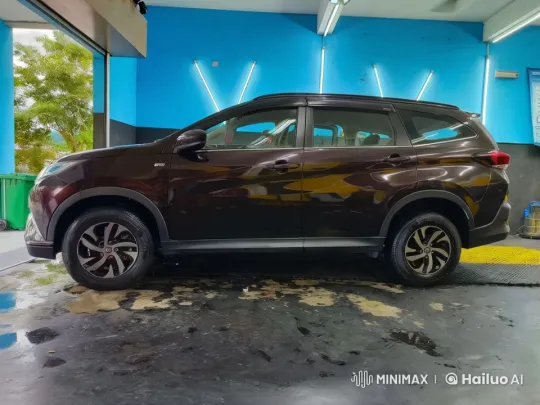 Car Transforms into a Transformer in a Luminous Garage – AI Generated Video | Hailuo AI