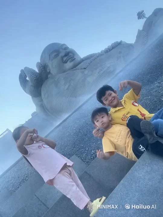 Children Display Martial Arts in Front of Buddha Statue – AI Generated Video | Hailuo AI