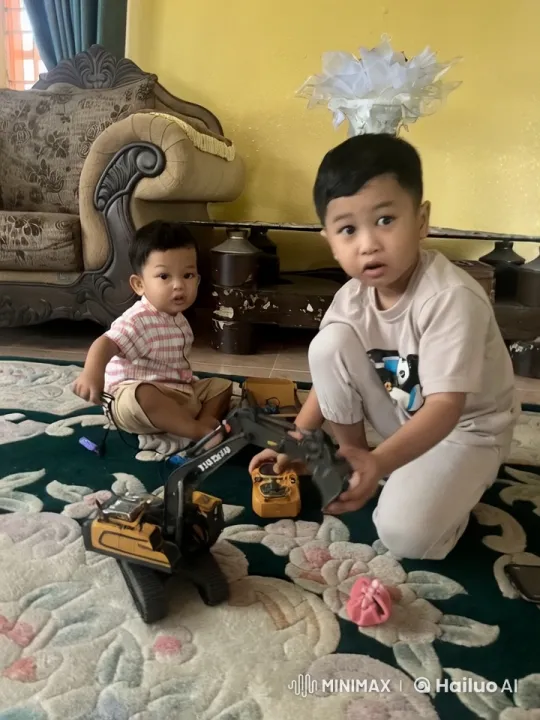 Children Playing with Toys in a Cozy Living Room – AI Generated Video | Hailuo AI