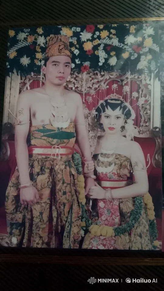 Traditional Couple with Kungfu Leap in Floral Setting – AI Generated Video | Hailuo AI