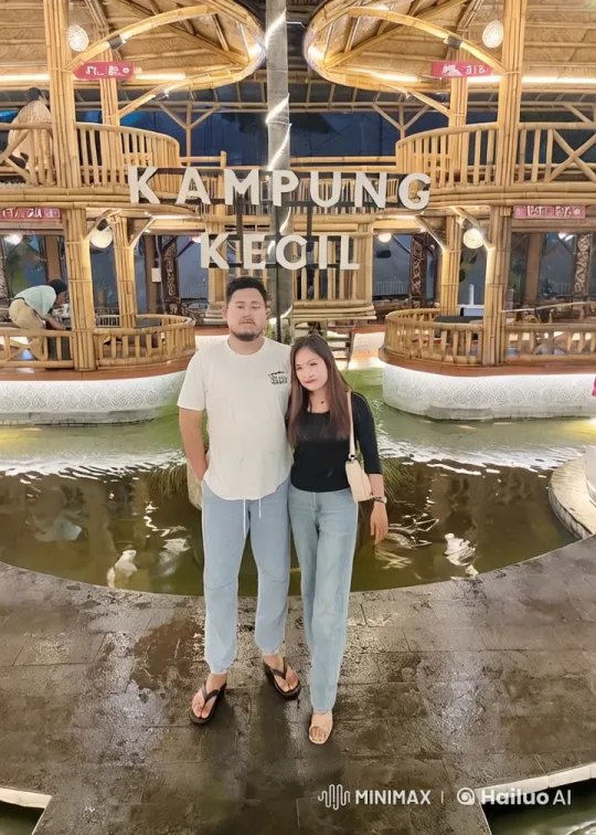 Couple's Romantic Kungfu Performance at Kampung Kecil – AI Generated Video | Hailuo AI