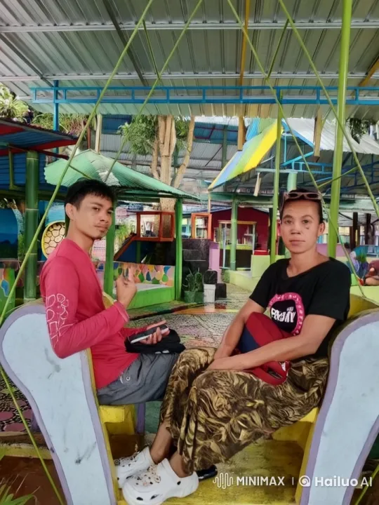 Colorful Amusement Park Kungfu Display – AI Generated Video | Hailuo AI