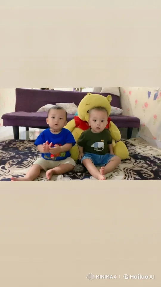 Toddlers Practice Kung Fu in Cozy Playroom – AI Generated Video | Hailuo AI