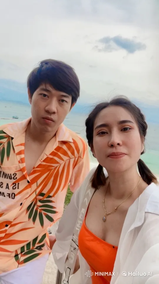 Tropical Kung Fu Fight by the Sea – AI Generated Video | Hailuo AI