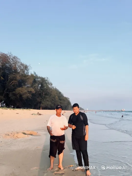 Beach Sunset: Martial Arts Combat Scene – AI Generated Video | Hailuo AI