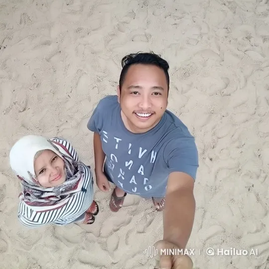 Live2D Beach Kungfu Performance Video – AI Generated Video | Hailuo AI