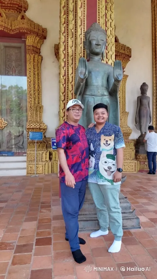 Kung Fu Masters Perform in Ornate Temple Setting – AI Generated Video | Hailuo AI