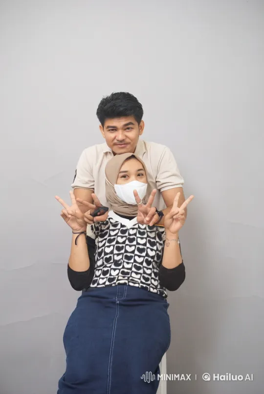 Dynamic Kungfu Performance by Two Practitioners – AI Generated Video | Hailuo AI