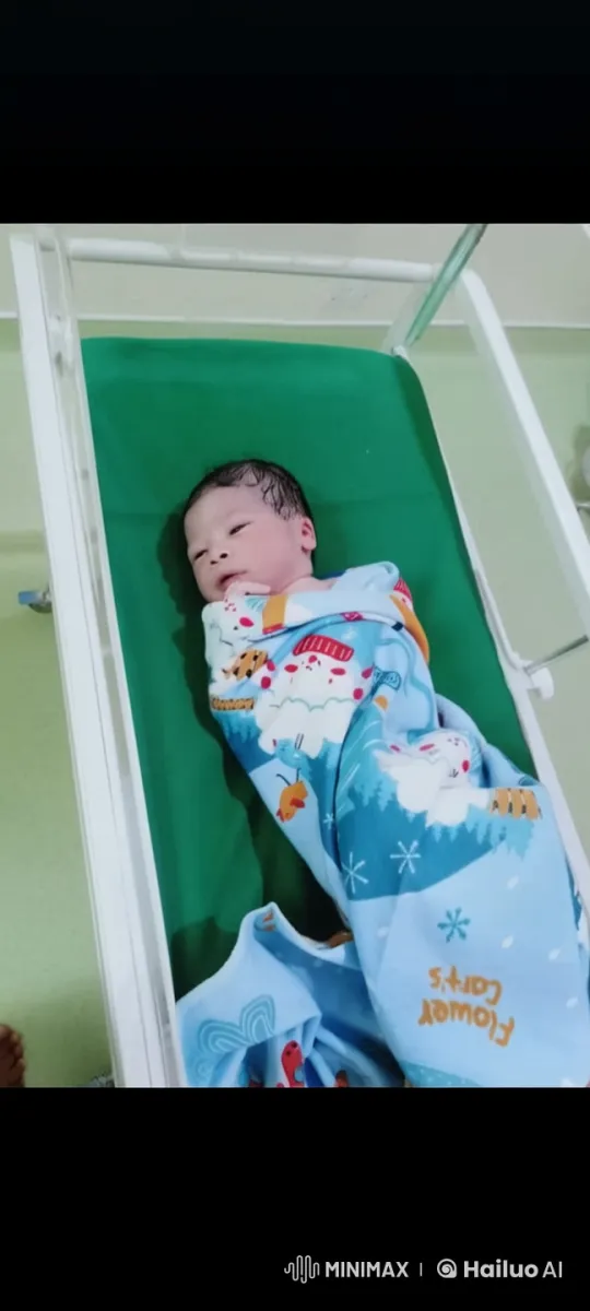 Calm Charm: Newborn Kung Fu in Hospital Crib – AI Generated Video | Hailuo AI