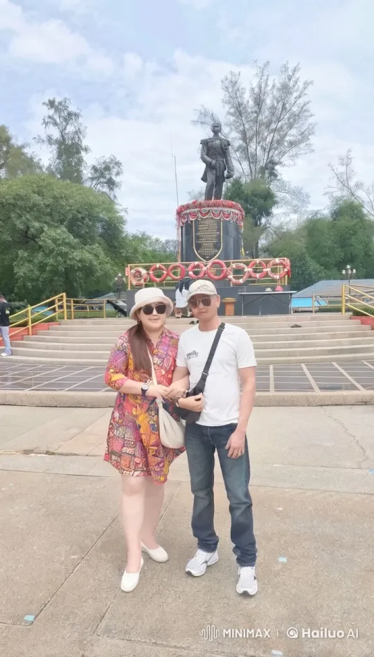 Couple Performs Dynamic Kung Fu Routine in Front of Statue – AI Generated Video | Hailuo AI