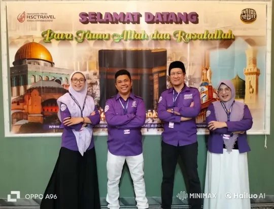 Four Individuals Perform Synchronized Kungfu in Purple Uniforms – AI Generated Video | Hailuo AI