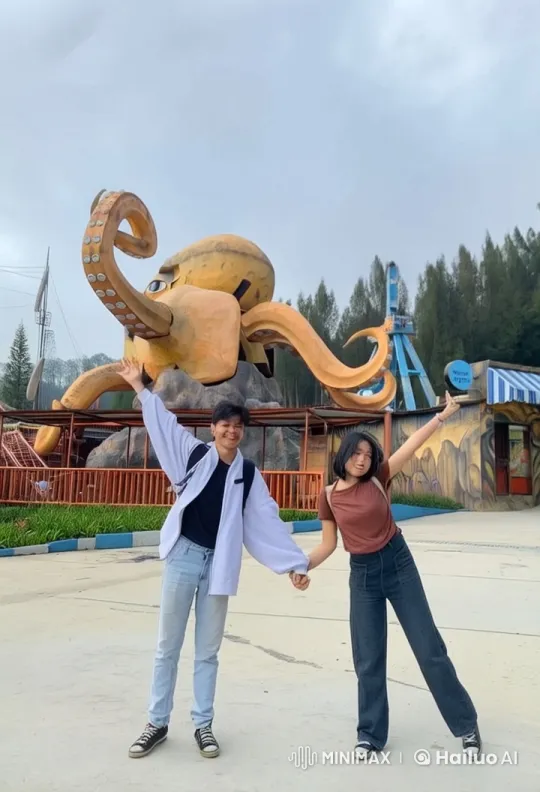 Live2D Animated Kungfu Fight at Amusement Park – AI Generated Video | Hailuo AI