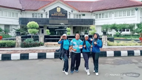 Athletes Practice Kungfu in Front of Bogor Regency Hall – AI Generated Video | Hailuo AI