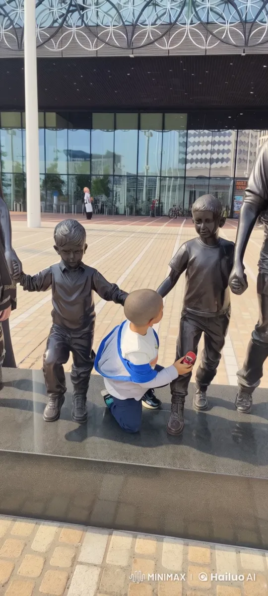 Child Practices Kungfu with Animated Statues – AI Generated Video | Hailuo AI