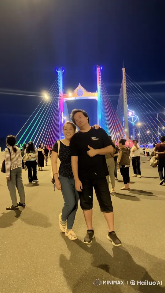 Vibrant Bridge Night Duel: Live2D Martial Arts Showdown – AI Generated Video | Hailuo AI