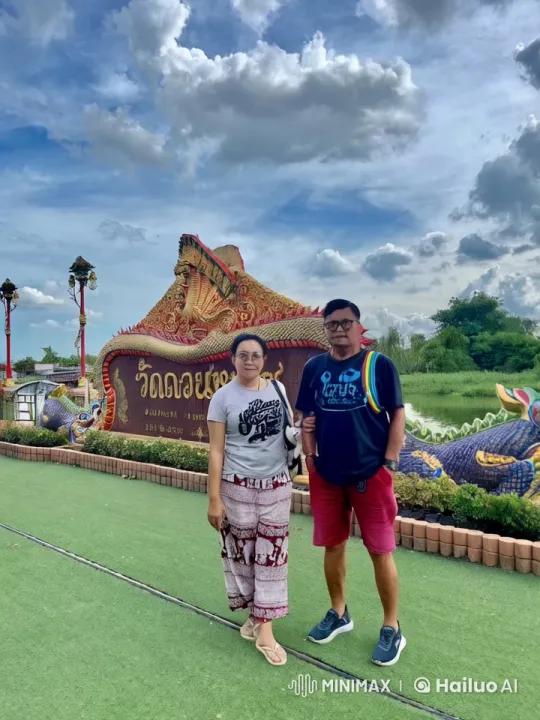 Thai Sculpture Backdrop for Impressive Martial Arts Display – AI Generated Video | Hailuo AI