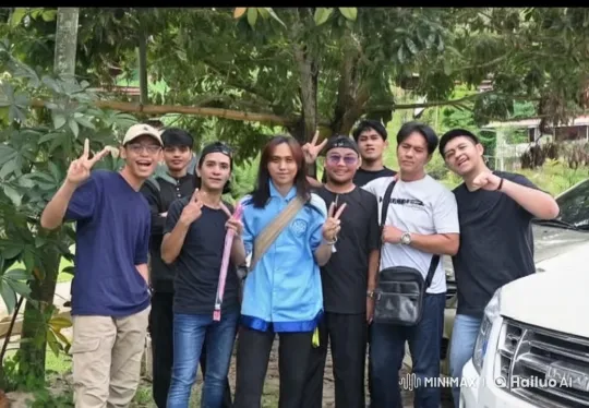 Friends Enjoying Playful Kung Fu Poses Outdoors – AI Generated Video | Hailuo AI