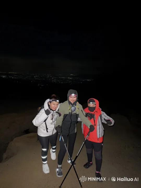 Nighttime Hike Adventure – AI Generated Video | Hailuo AI
