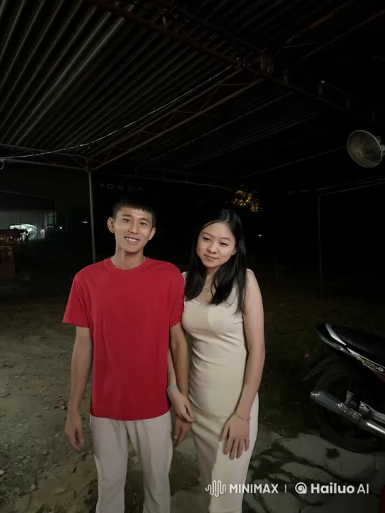 Live2D Kungfu Performance: Dynamic Duo Under Metal Roof – AI Generated Video | Hailuo AI