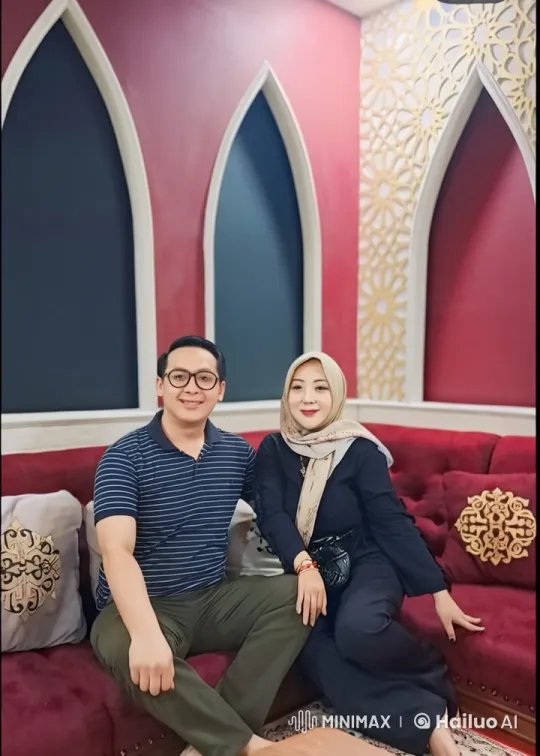 Couple Showcases Martial Arts with Embrace in Elegant Setting – AI Generated Video | Hailuo AI