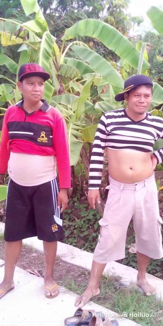 Martial Artists Demonstrate Skills in Lush Banana Grove – AI Generated Video | Hailuo AI
