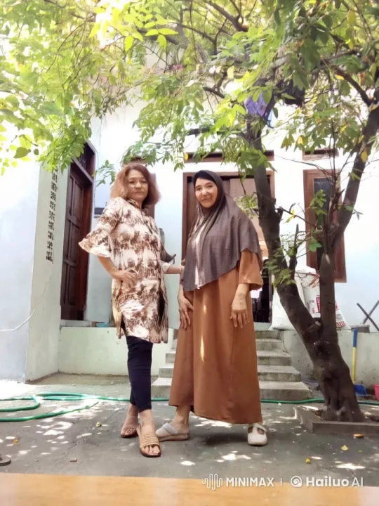 Women Practicing Kung Fu in a Garden Setting – AI Generated Video | Hailuo AI
