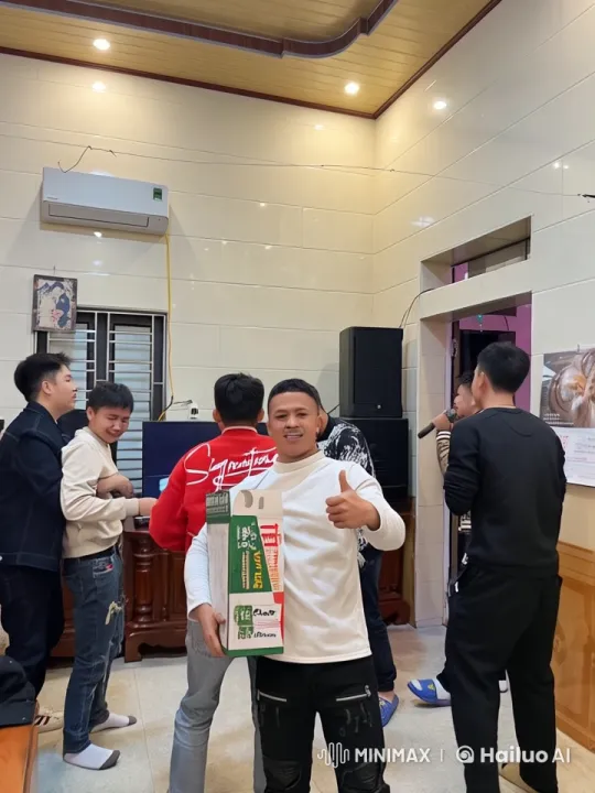 Live2D Room: Man in White Sweater Showcases Martial Arts – AI Generated Video | Hailuo AI