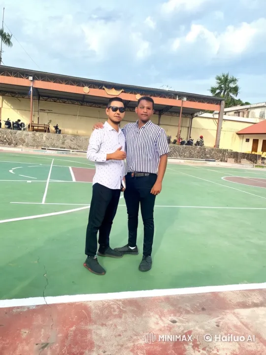 Two Men Demonstrate Kung Fu Mastery in Outdoor Setting – AI Generated Video | Hailuo AI