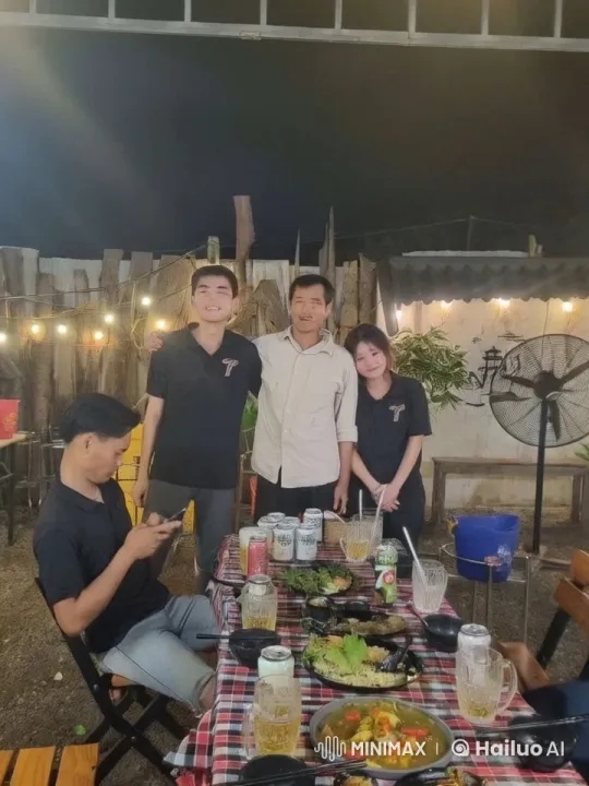 Nighttime Outdoor Feast with Kung Fu Showdown – AI Generated Video | Hailuo AI