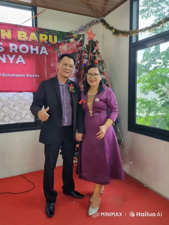 Holiday Celebration with Animated Couple – AI Generated Video | Hailuo AI