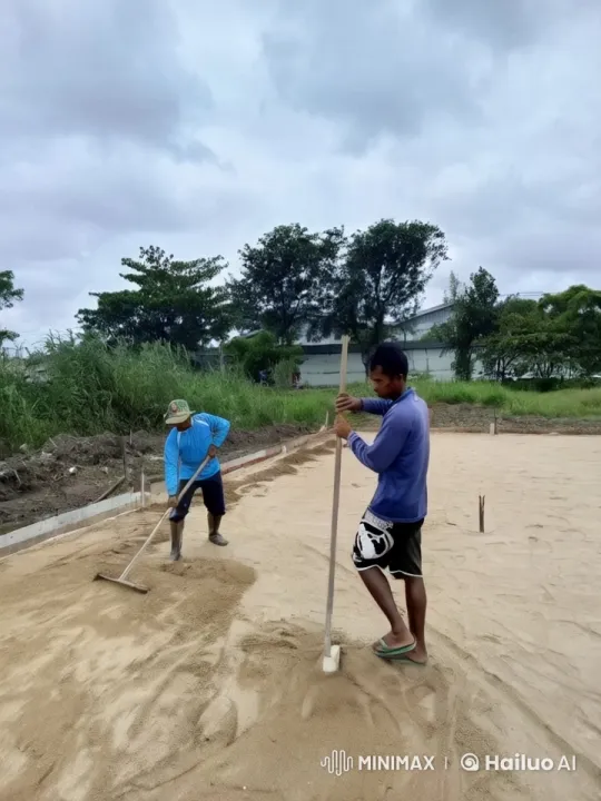 Worker Combines Kung Fu with Labor in Construction Setting – AI Generated Video | Hailuo AI