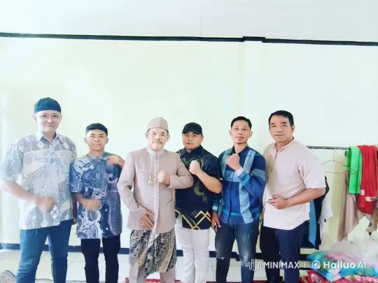 Traditional Kungfu Master and Disciples Pose for Group Photo – AI Generated Video | Hailuo AI