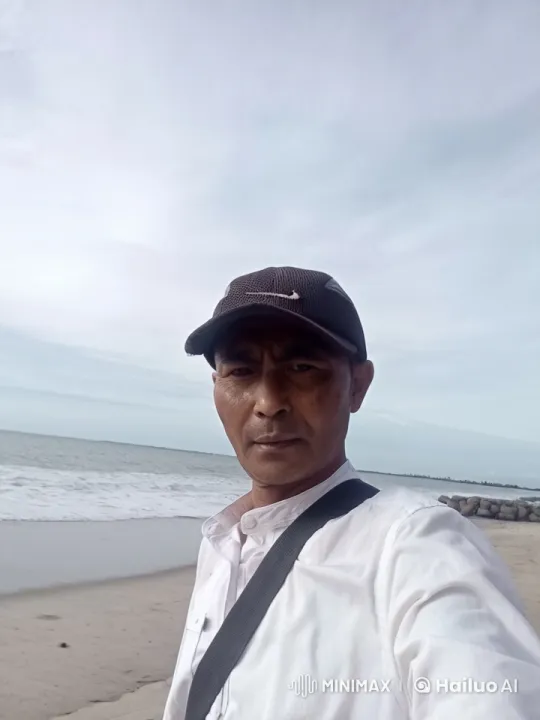 Kungfu Practice on a Serene Beach Setting – AI Generated Video | Hailuo AI