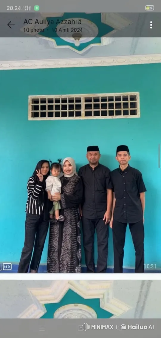 Family Performs Synchronized Kung Fu in Front of a Wall – AI Generated Video | Hailuo AI