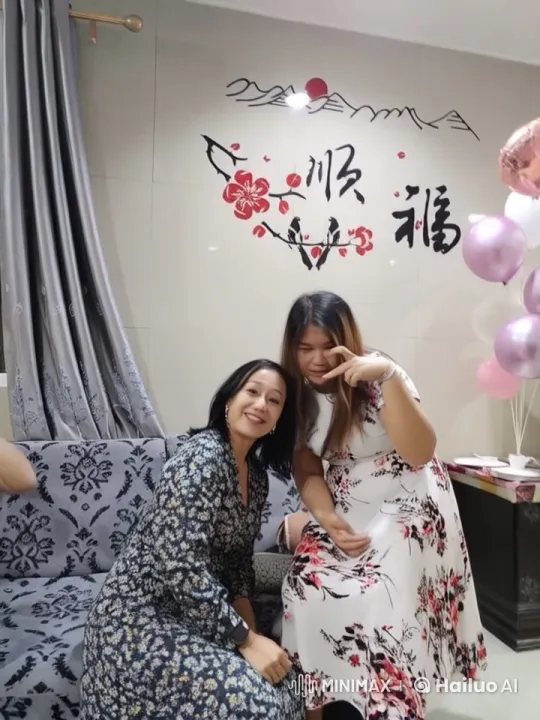 Live2D Animated Kung Fu Display by Women in Floral Dresses – AI Generated Video | Hailuo AI