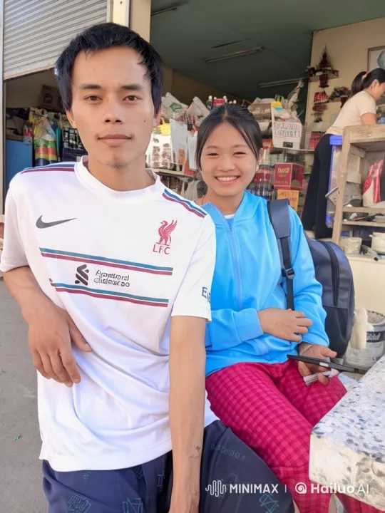 Young Couple in Shop Using Mobiles - Live2D Animation – AI Generated Video | Hailuo AI