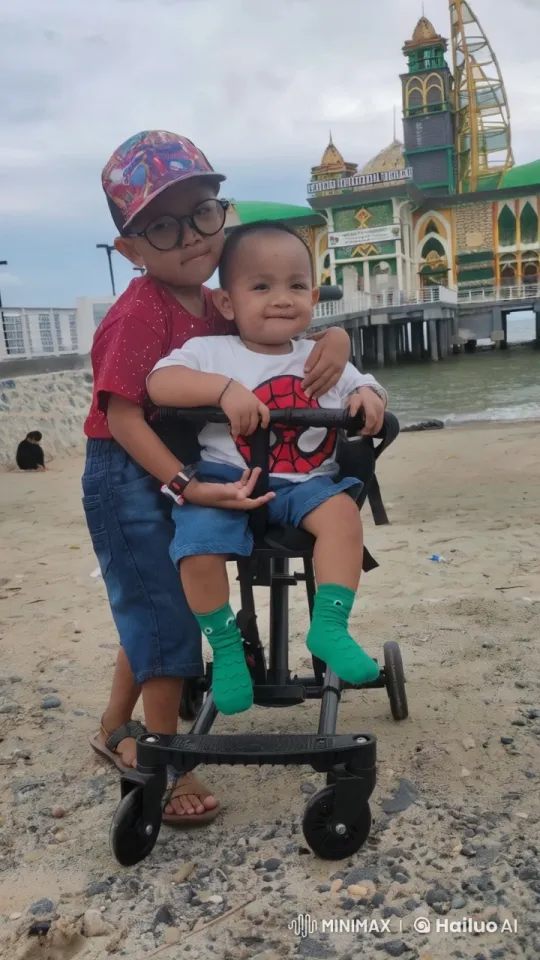 Children's Playful Kung Fu on the Beach – AI Generated Video | Hailuo AI