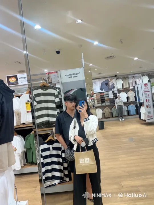 Clothing Store Kungfu Fight Scene – AI Generated Video | Hailuo AI