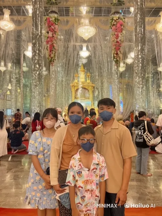 Family Performs Dynamic Kung Fu Dance in Decorated Hall – AI Generated Video | Hailuo AI