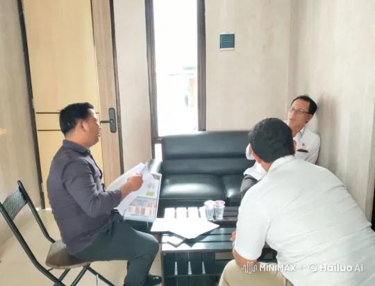 Office Meeting Turns into Kung Fu Showdown – AI Generated Video | Hailuo AI