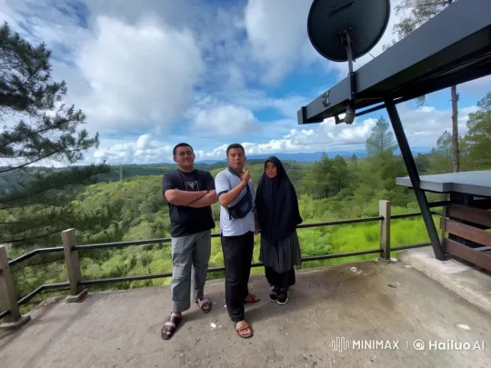 Kung Fu Fight on Scenic Mountain Overlook – AI Generated Video | Hailuo AI