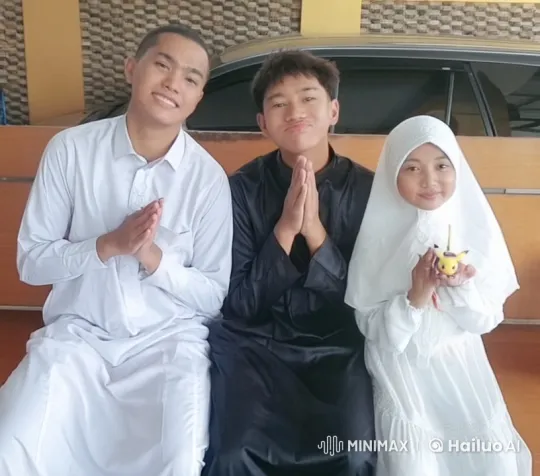 Traditional Chinese Attire Kung Fu Performance – AI Generated Video | Hailuo AI
