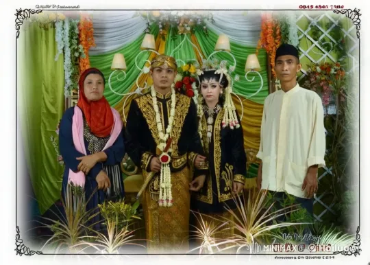 Erik and Fitri's Traditional Wedding Celebration – AI Generated Video | Hailuo AI