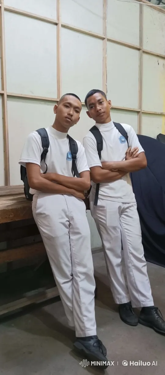 Two Young Men Perform Impressive Kung Fu Display – AI Generated Video | Hailuo AI