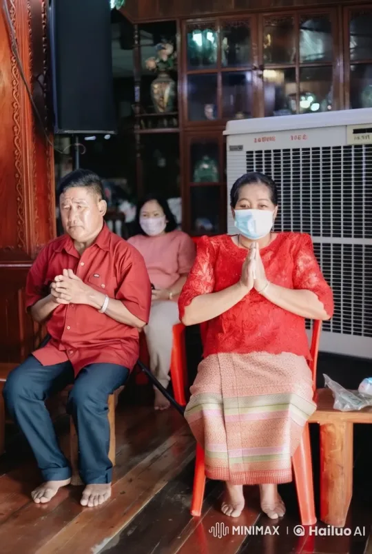 Traditional Kungfu Performance in Wooden Room – AI Generated Video | Hailuo AI