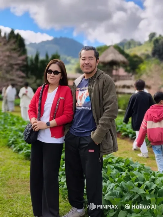 Vibrant Outdoor Kung Fu Demonstration in Scenic Setting – AI Generated Video | Hailuo AI