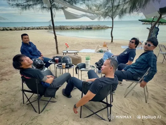 Beach Kung Fu: Friends' Energetic Martial Arts Display – AI Generated Video | Hailuo AI